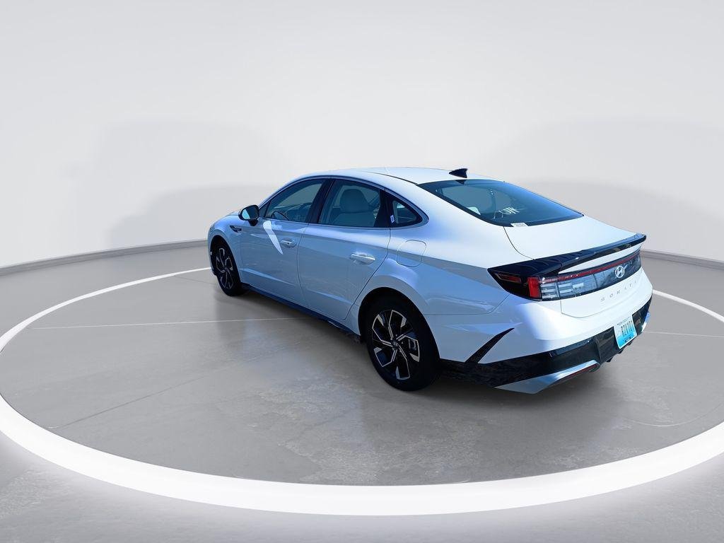 2025 Hyundai Sonata SEL - Photo 6