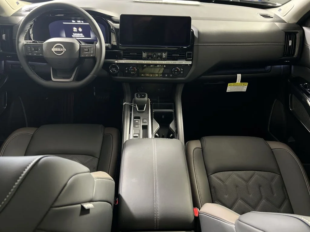 New 2026 Black Nissan Platinum image 22