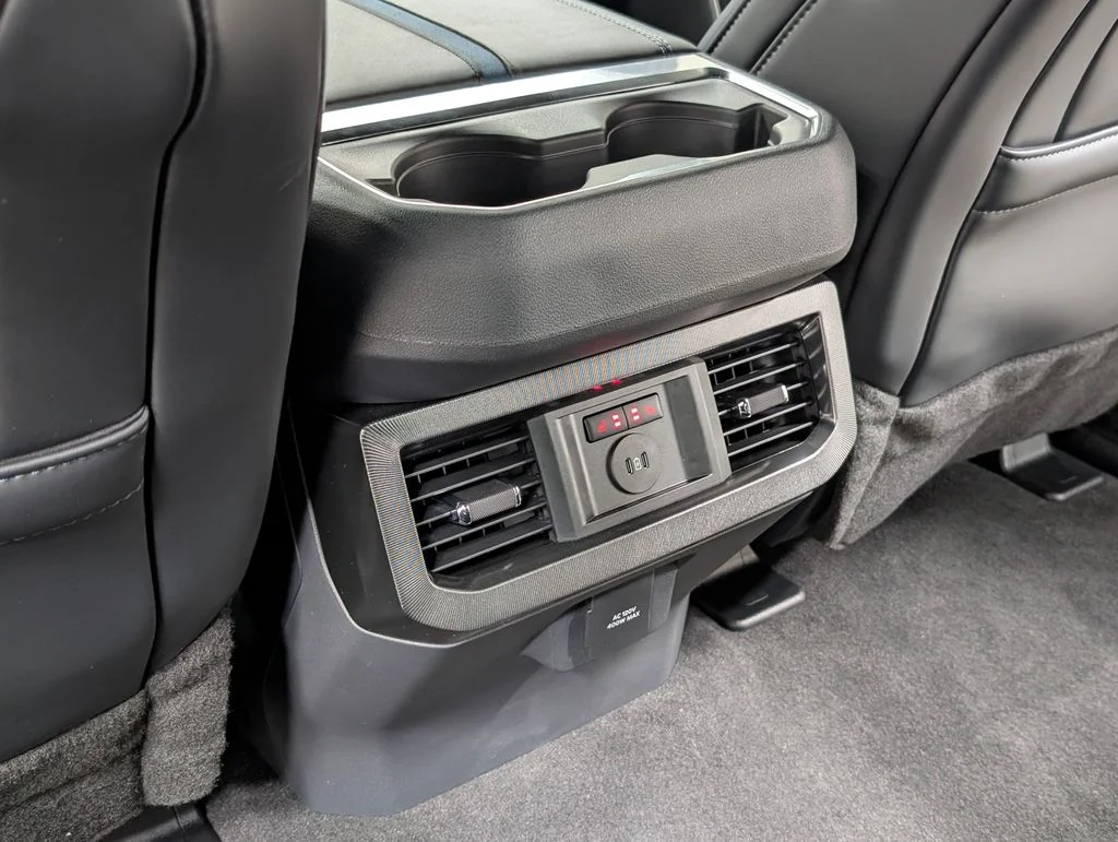 New 2026 Star White Metallic Tri-Coat Ford F-250® Platinum® image 22