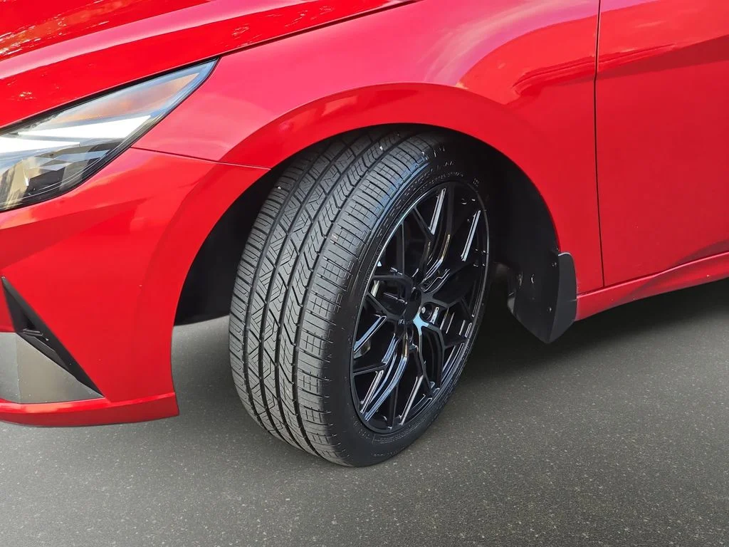 Used 2022 Red Hyundai Limited image 35