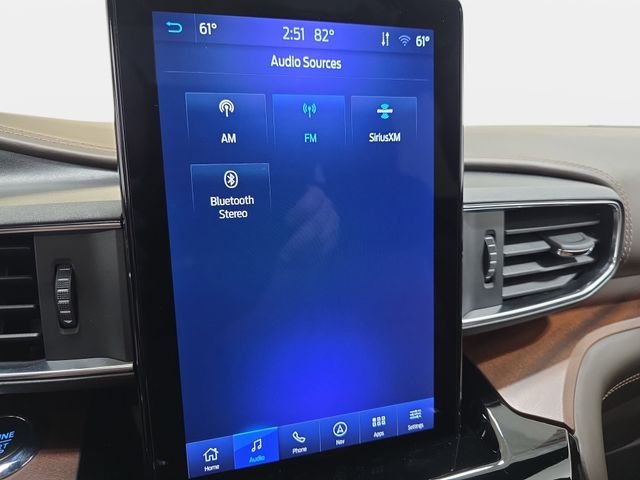 Used 2023 White Ford King Ranch image 21