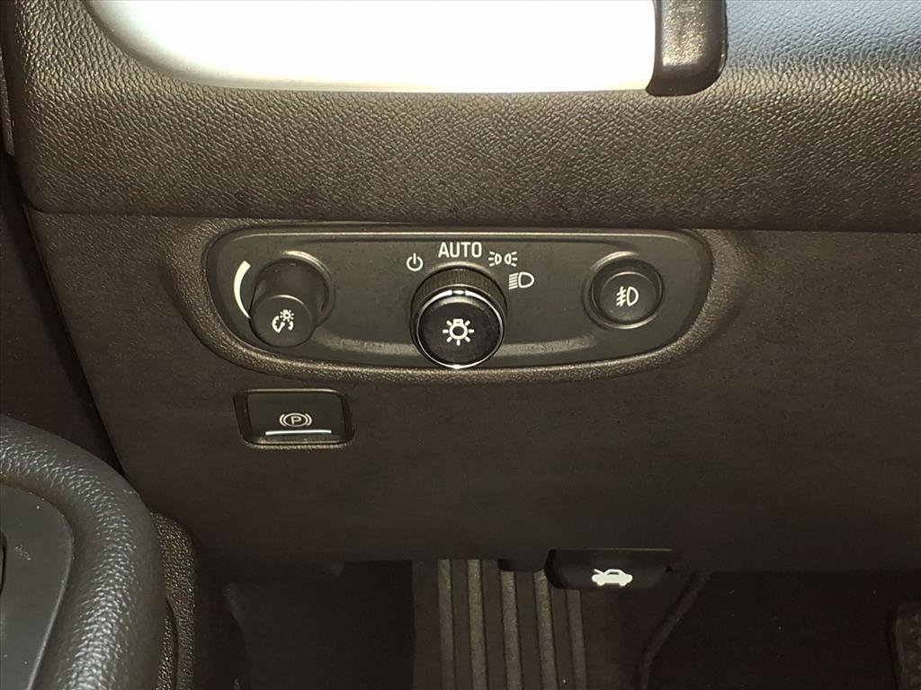 2024 GMC Terrain SLT - Photo 22