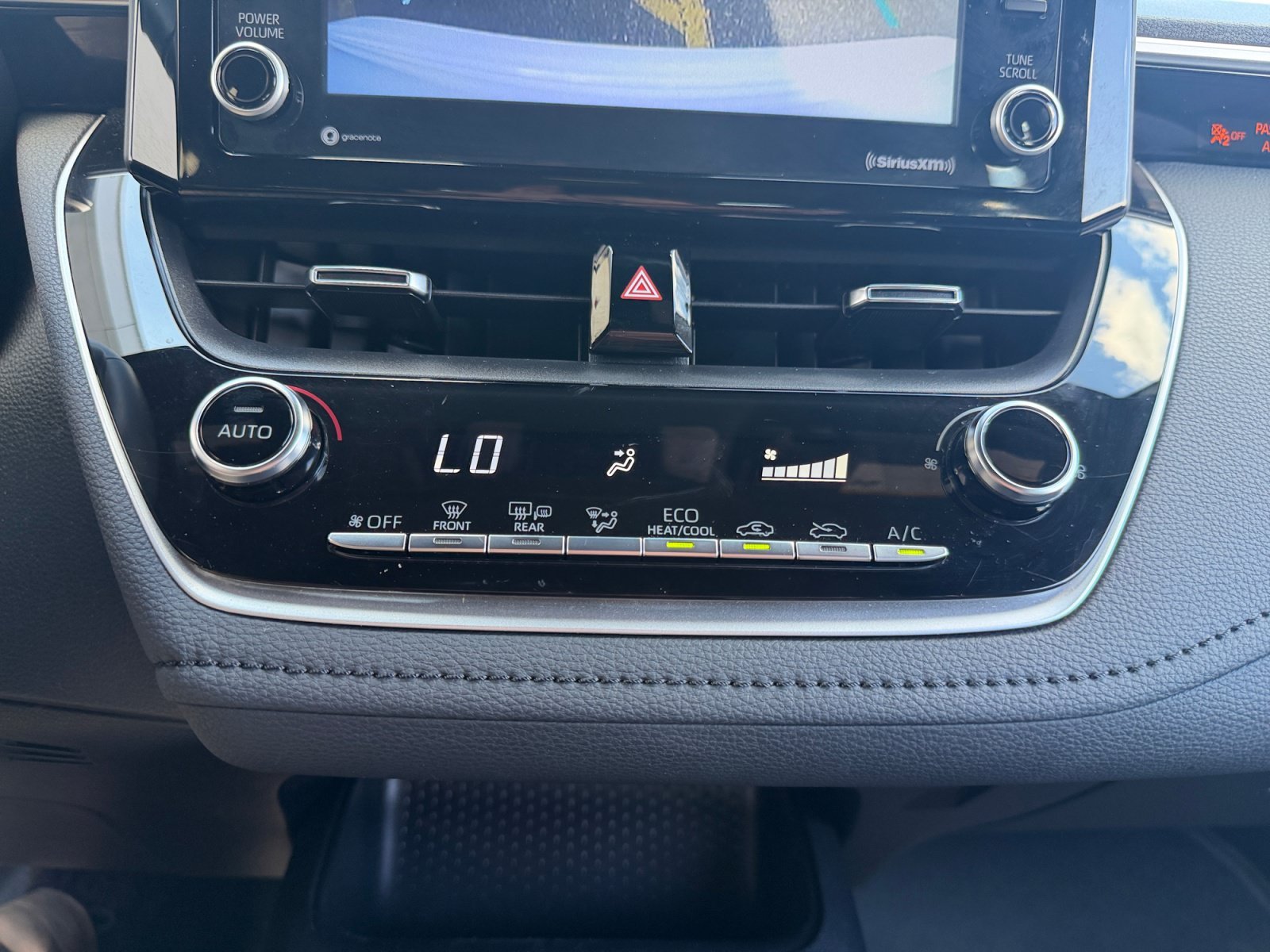 Used 2022 White Toyota SE image 21
