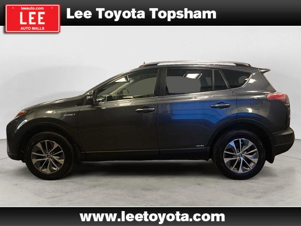 Used 2018 Magnetic Gray Metallic Toyota Hybrid XLE image 2