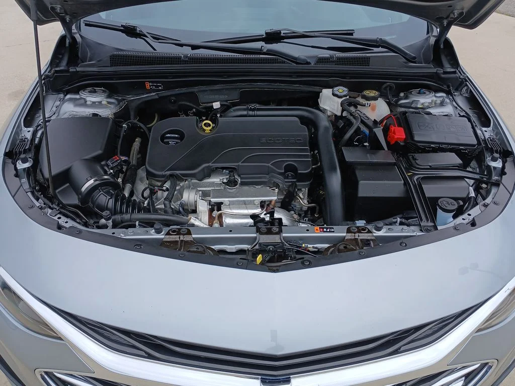 Used 2024 Gray Chevrolet LT image 31