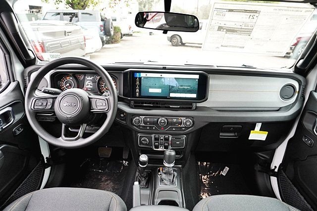 New 2026 Bright White Clear-Coat Exterior Paint Jeep Sport image 23