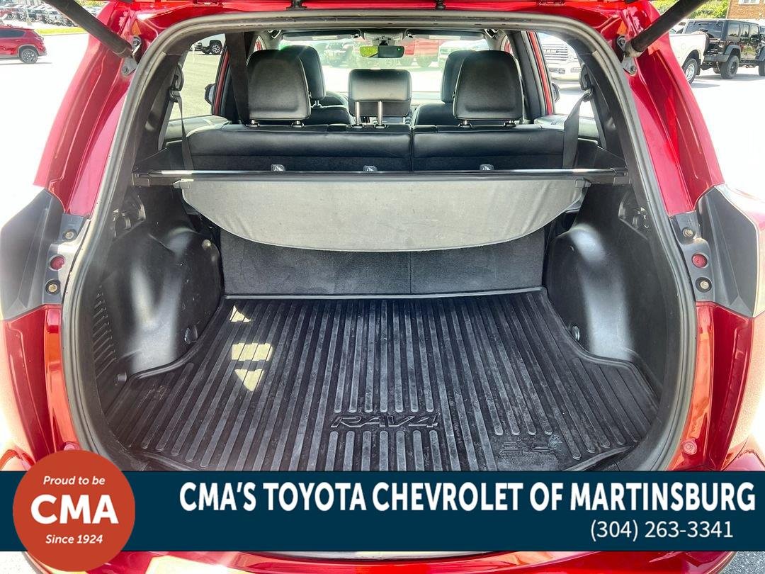 Used 2017 Barcelona Red Metallic Toyota SE image 24