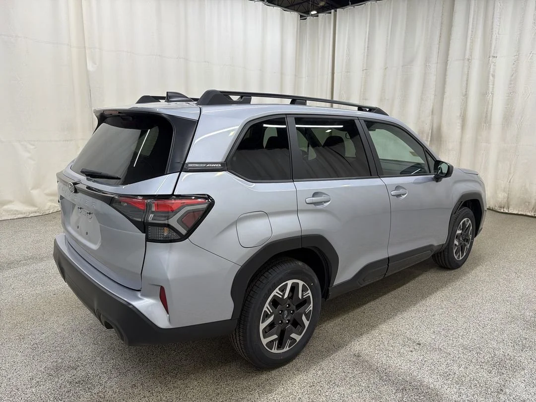 New 2026 Ice Silver Metallic Subaru Premium image 8