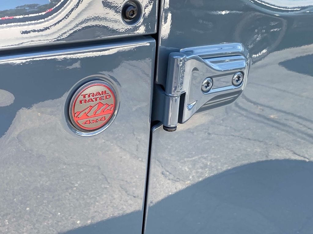Used 2025 Gray Jeep Rubicon image 13