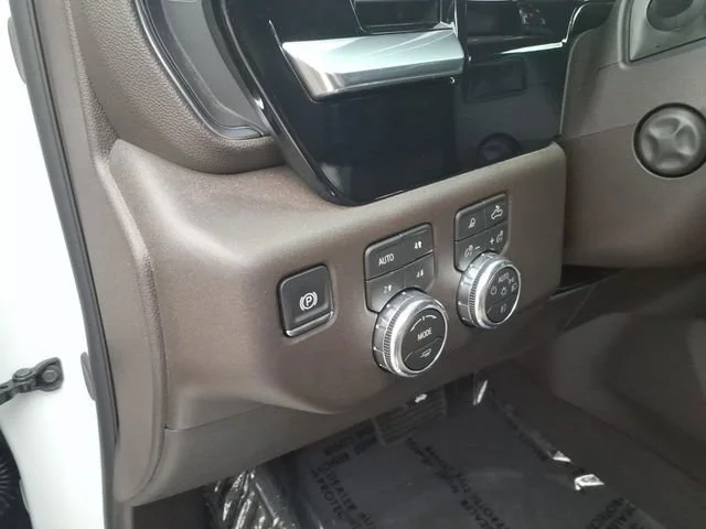 Used 2026 Summit White GMC SLT image 18