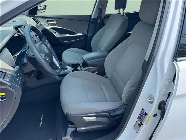 Used 2016 White Hyundai 2.4 Base image 5