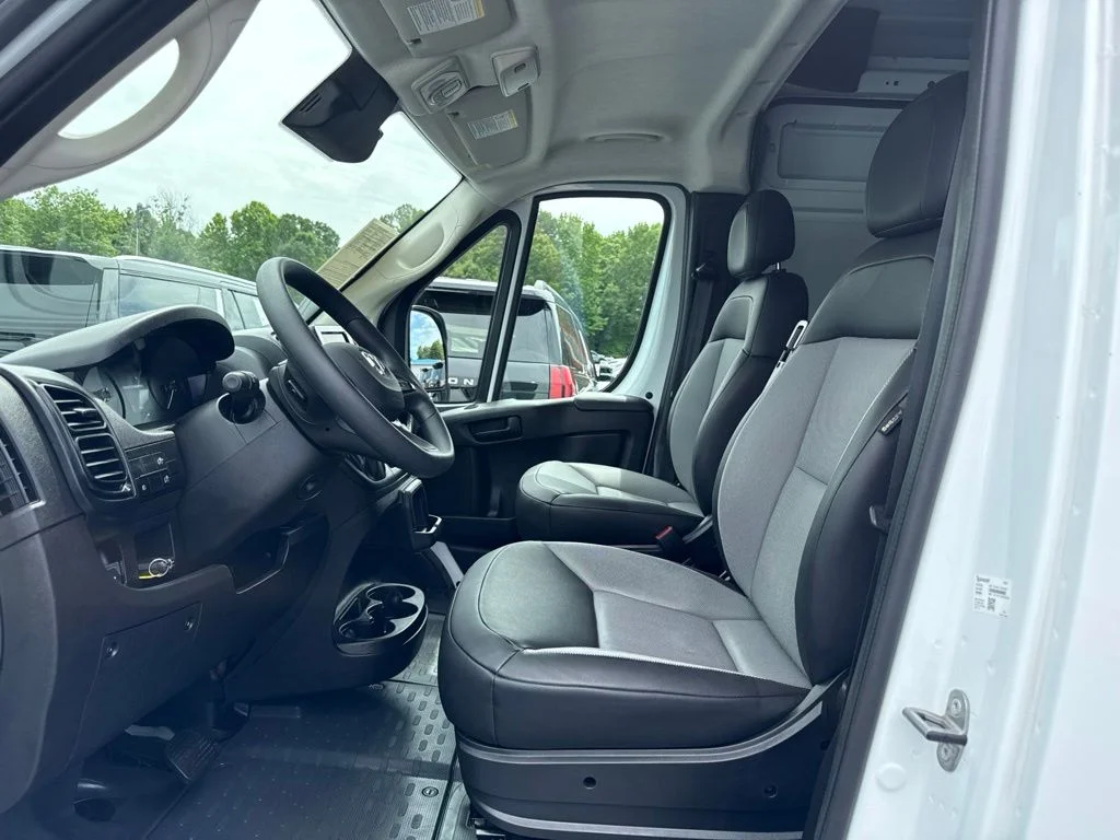 Used 2026 White Ram High Roof image 3