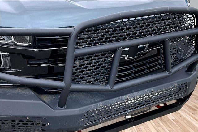 Used 2020 Gray Chevrolet LT Trail Boss image 26