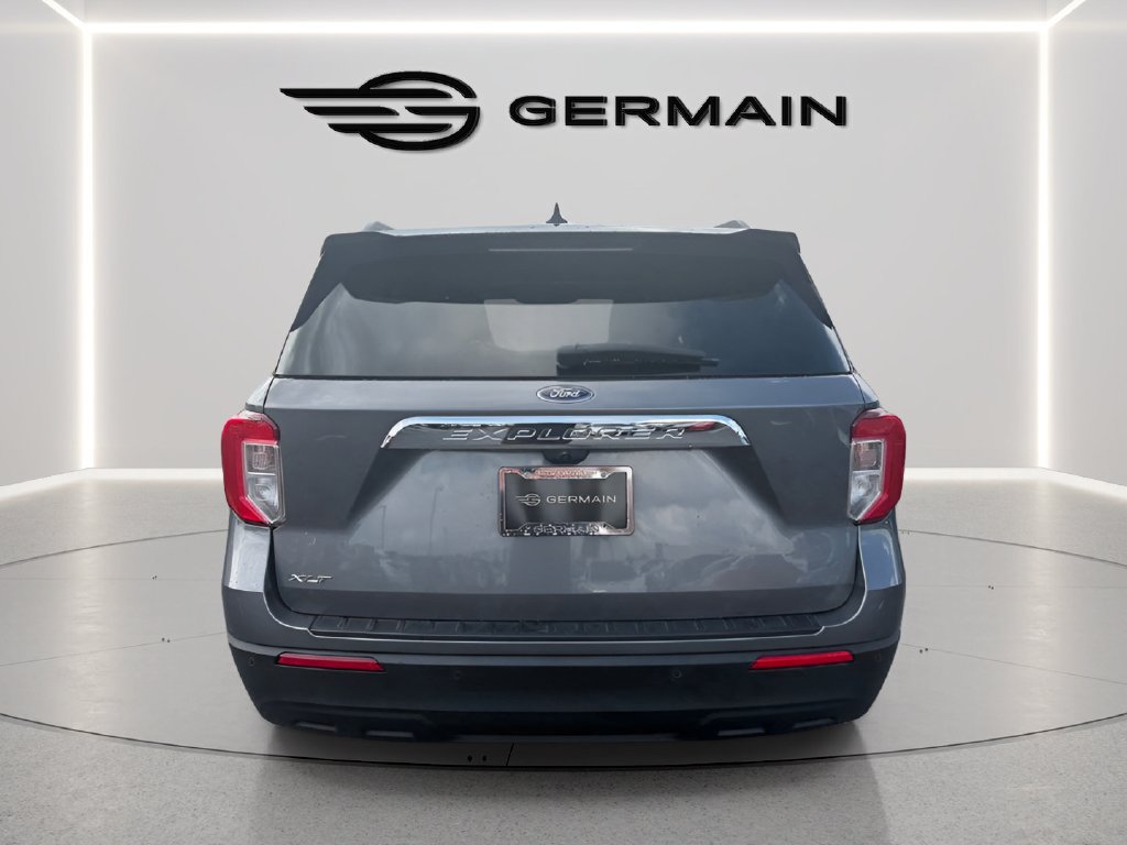 Used 2023 Gray Metallic Ford XLT image 6