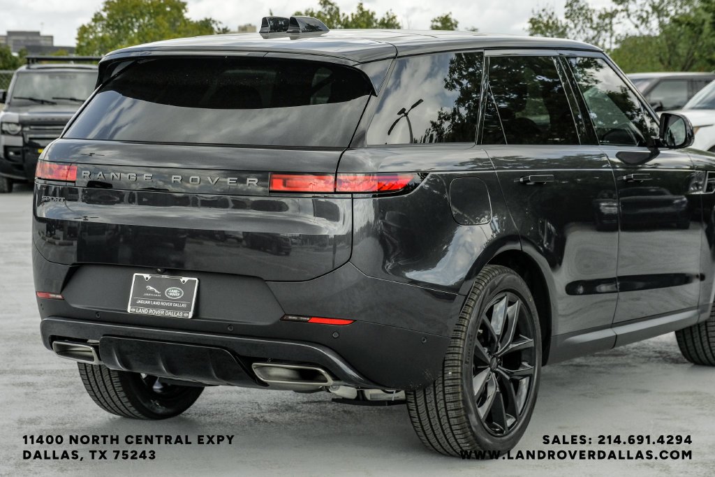 New 2026 Carpathian Gray Land Rover SE image 9