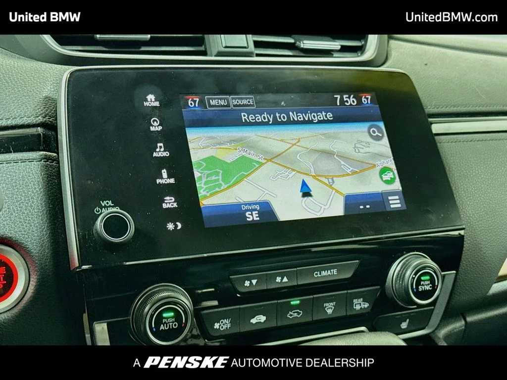 Used 2018 Lunar Silver Metallic Honda Touring image 17