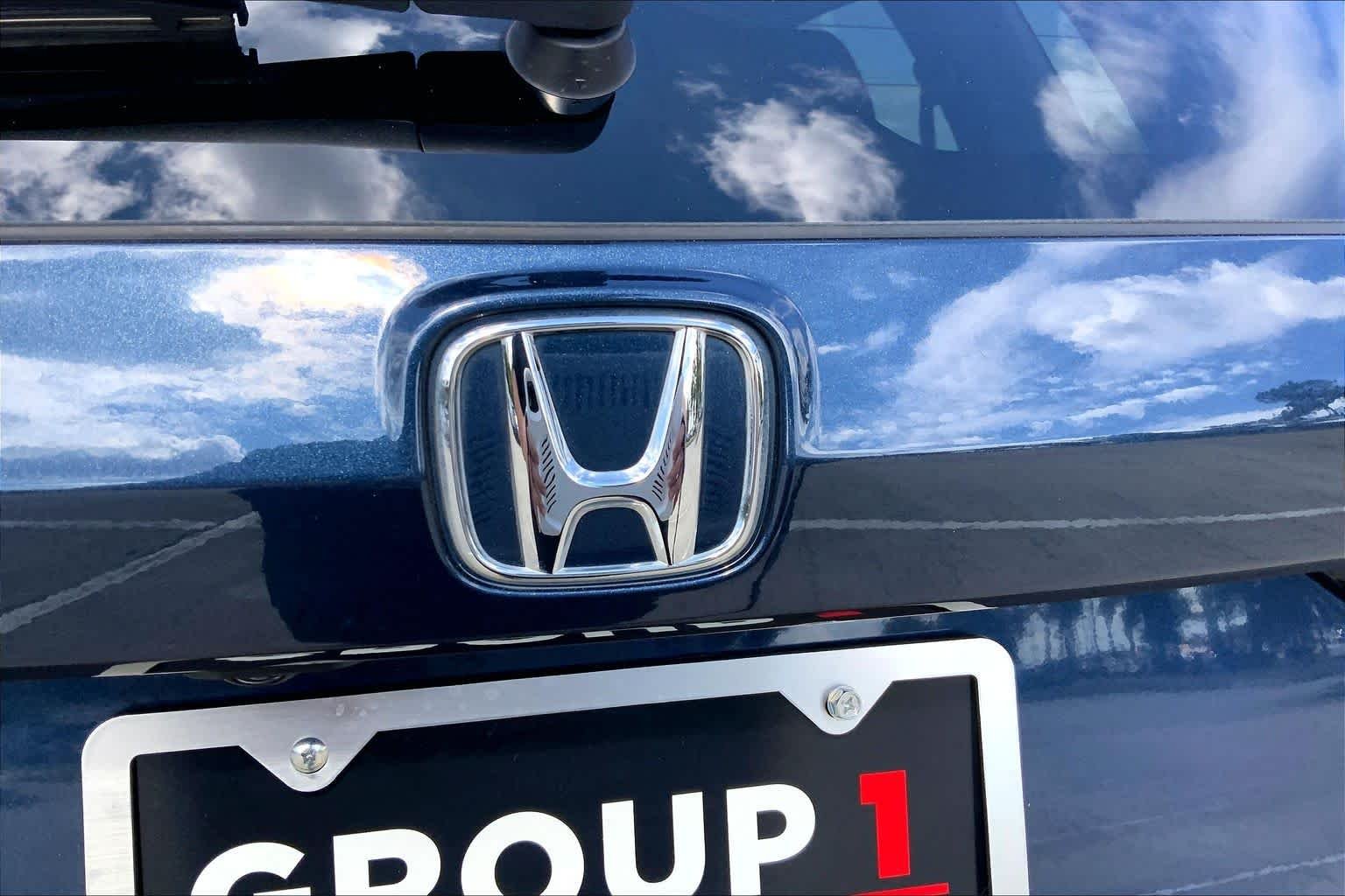 Used 2025 Canyon River Blue Metallic Honda EX image 10