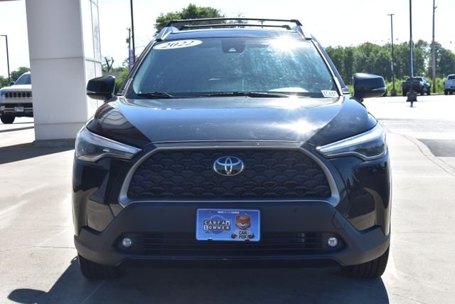 Used 2022 Black Toyota XLE image 3