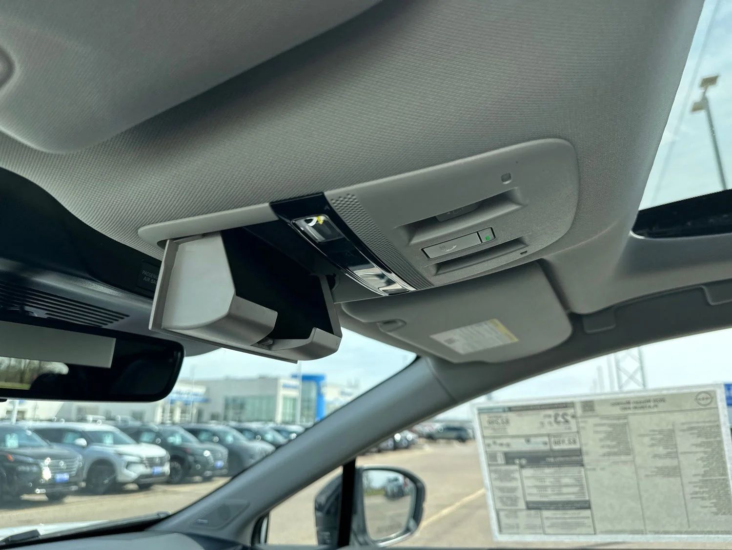 New 2026 Everest White Pearl TriCoat / Super Black Two-tone Nissan Platinum image 73