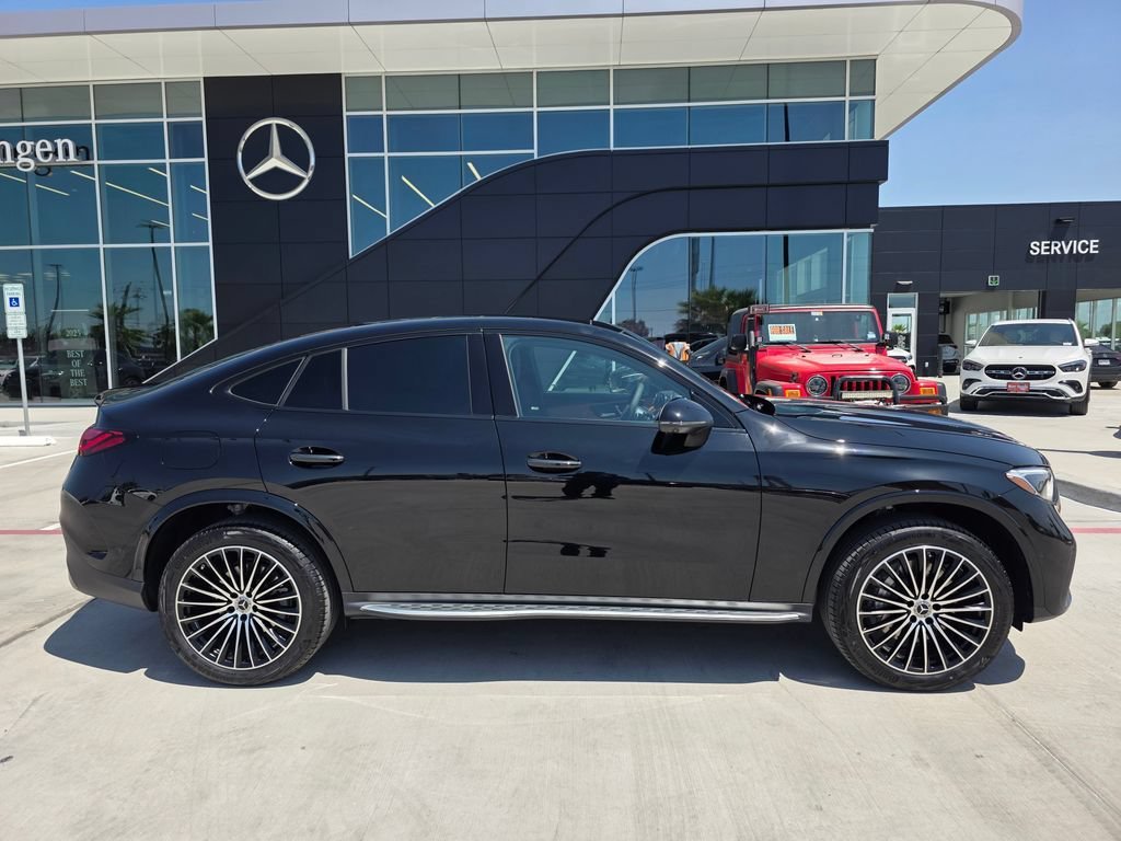 New 2027 Black Mercedes-Benz GLC 300 image 37