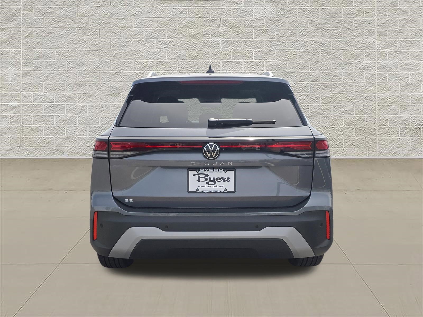 New 2026 Platinum Gray Metallic Volkswagen SE image 6