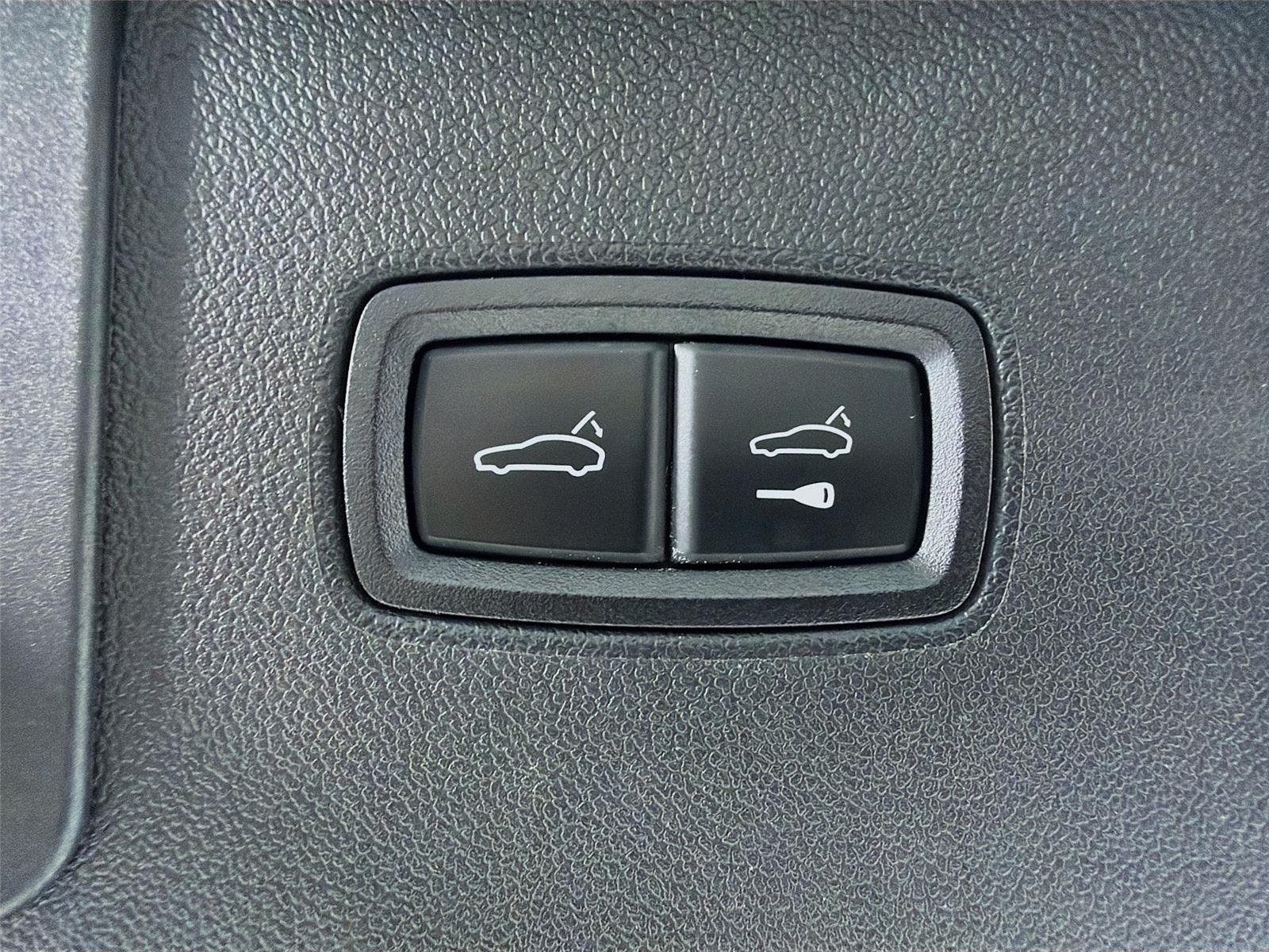 Used 2023 Chromitblack Metallic Porsche Base image 24