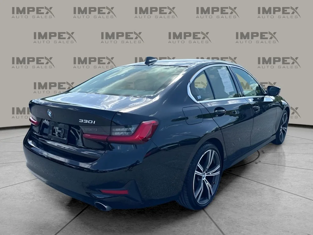 Used 2020 Black BMW 330i image 3