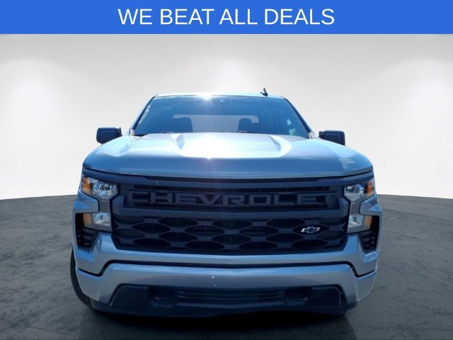 Used 2023 Gray Chevrolet Custom image 4