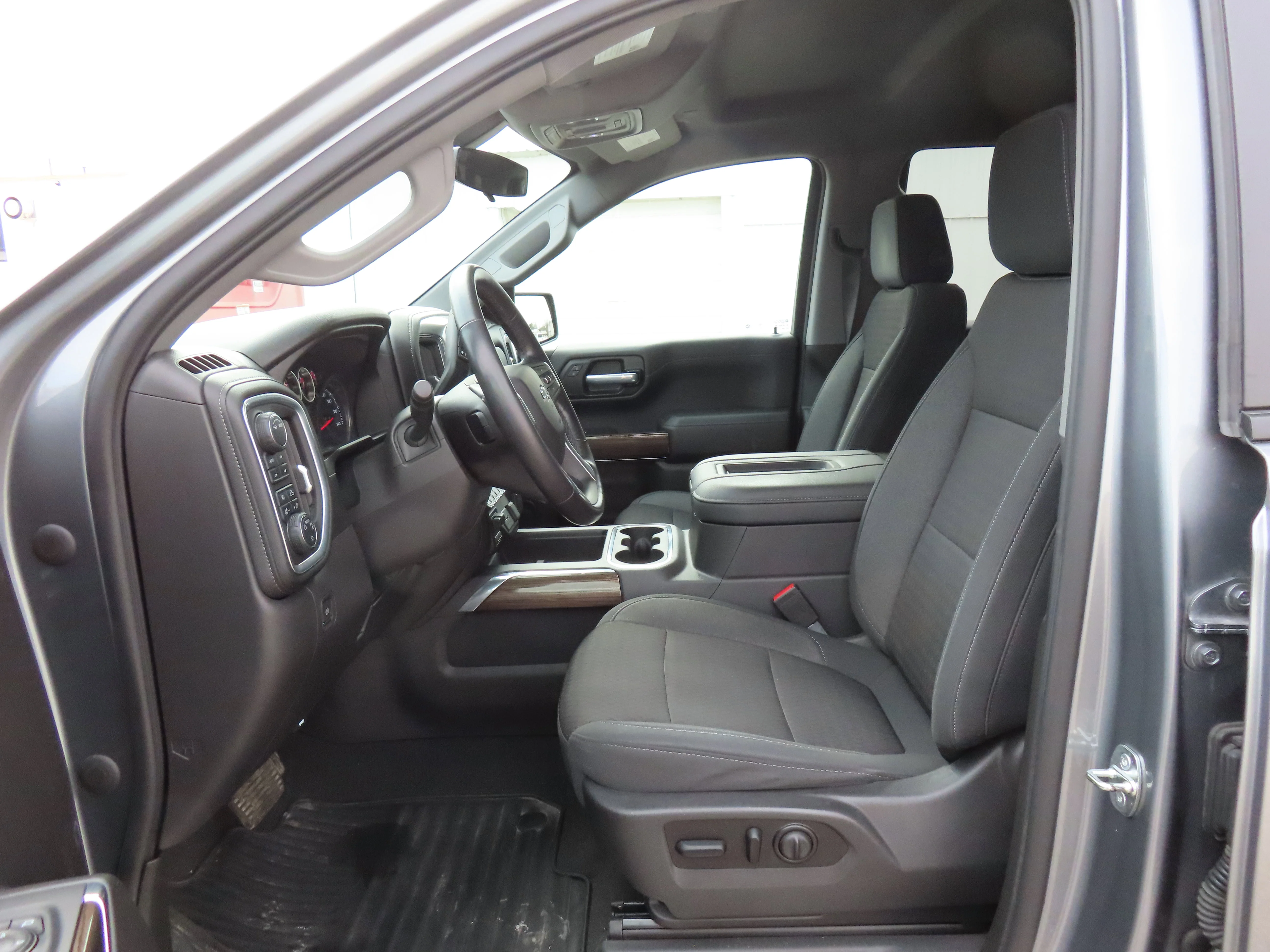 2021 Chevrolet Silverado 1500 RST - Photo 12