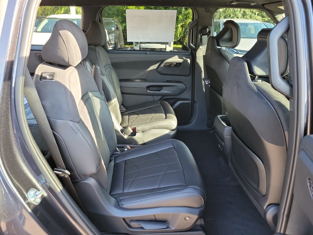 New 2027 Panthera Metal Kia X-Line SX Prestige image 13