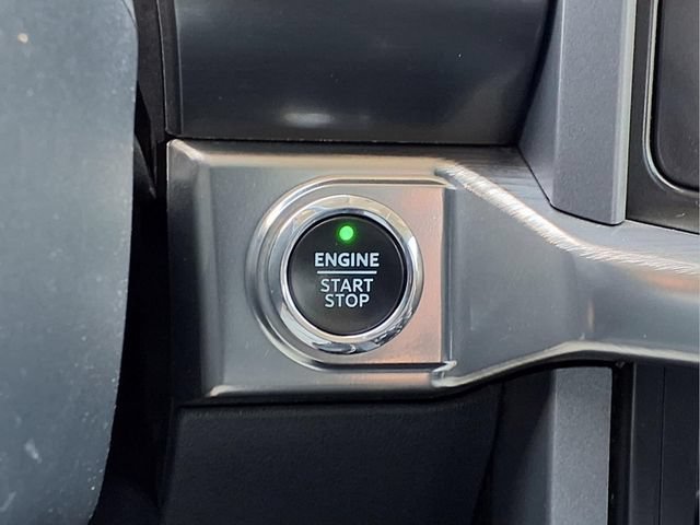 Used 2023  Ford XL image 14
