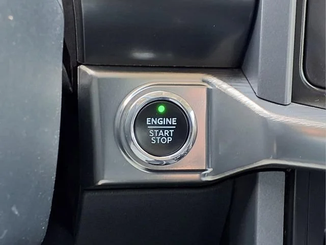 Used 2023  Ford XL image 14