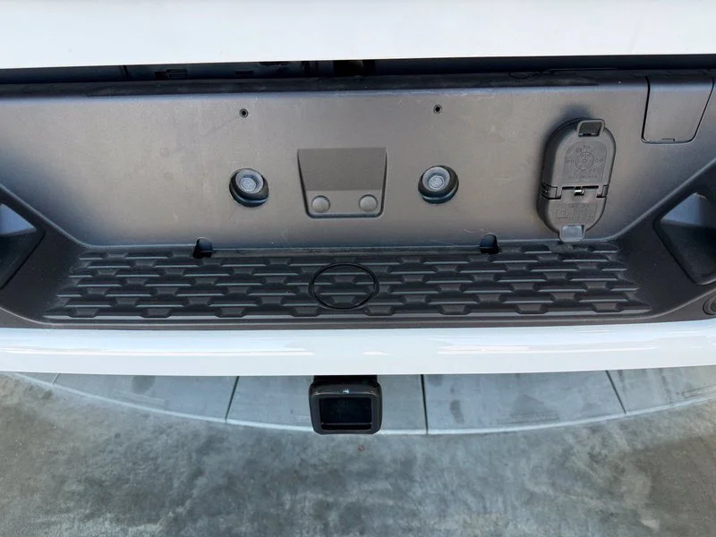 New 2026 Bright White Clear-Coat Exterior Paint RAM Big Horn/Lone Star image 9