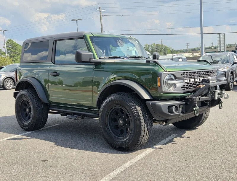 Used 2023 Eruption Green Metallic FORD BASE 2 DOOR ADVANCED 4X4 image 4