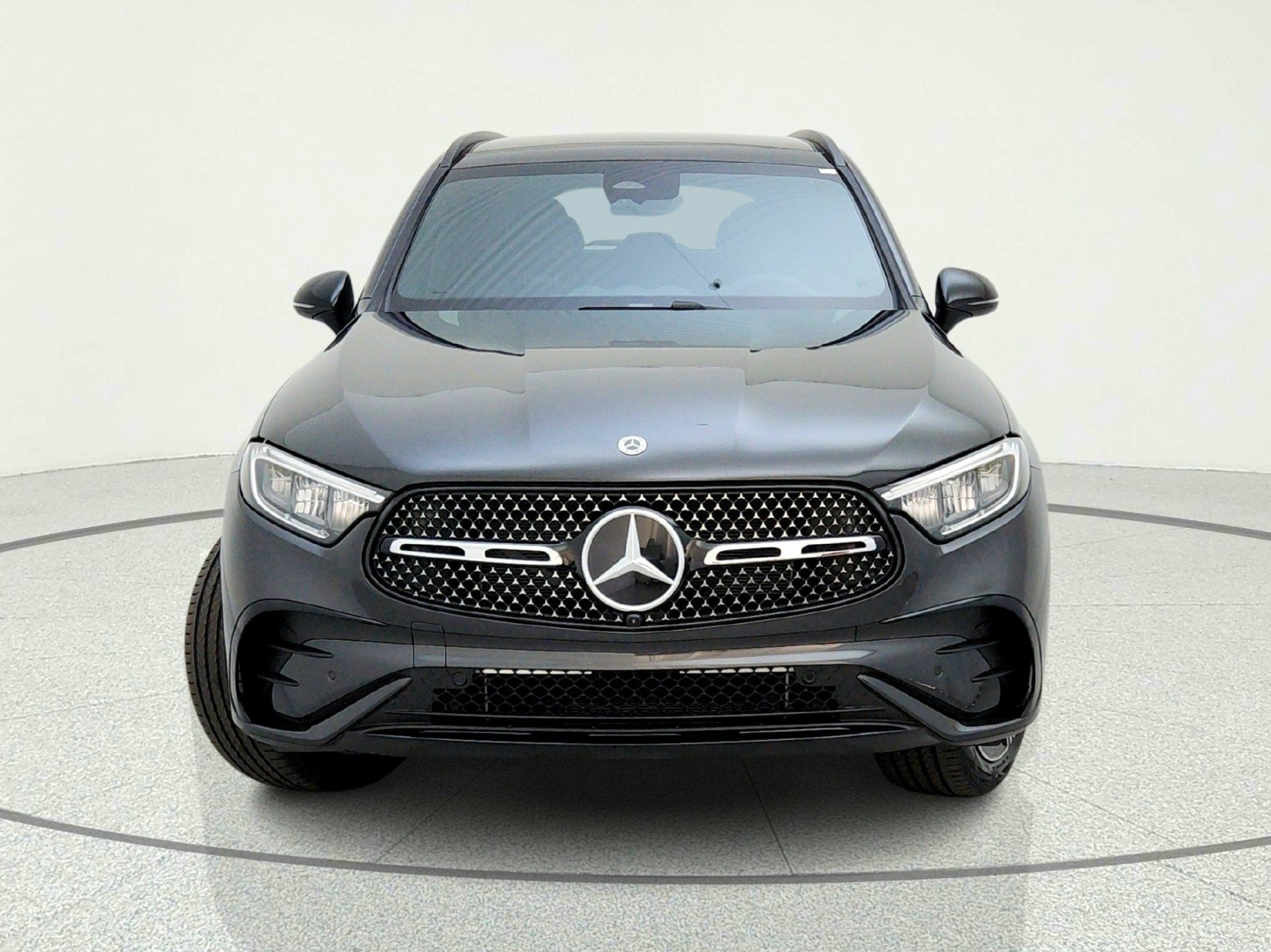New 2026 Graphite Grey Metallic Mercedes-Benz GLC 300 SUV image 3