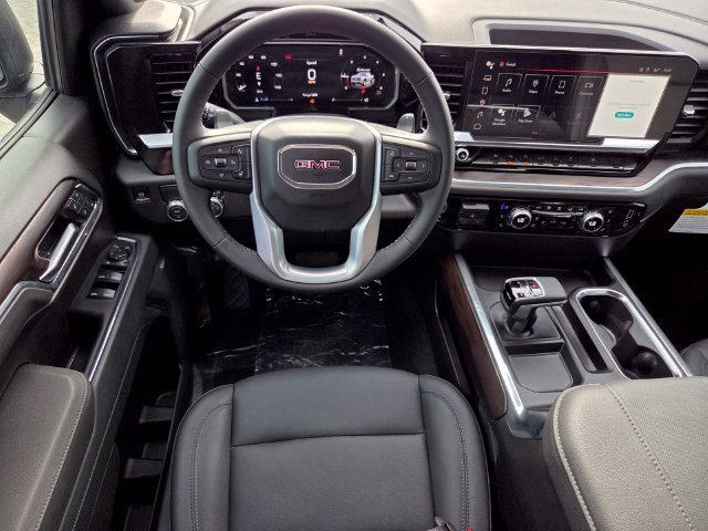 2026 GMC Sierra 1500 SLT - Photo 8