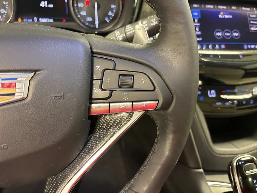Used 2020 CRYSTAL WHITE TRICOAT Cadillac AWD Sport image 35