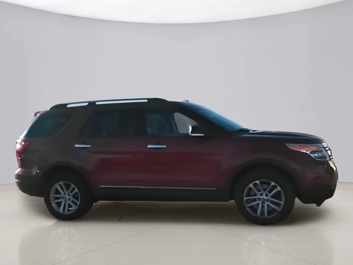 Used 2015 Red Ford XLT 4WD image 6