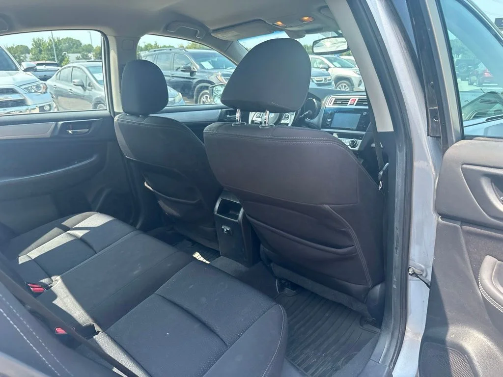 Used 2015 Silver Subaru 2.5i Premium image 29