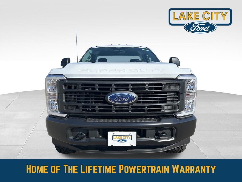 New 2026 Oxford White Ford F-250® XL image 10