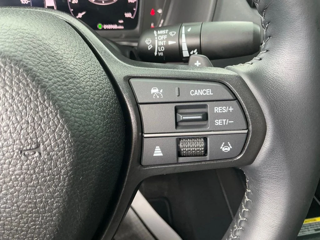 Used 2025  Honda Sport-L image 35
