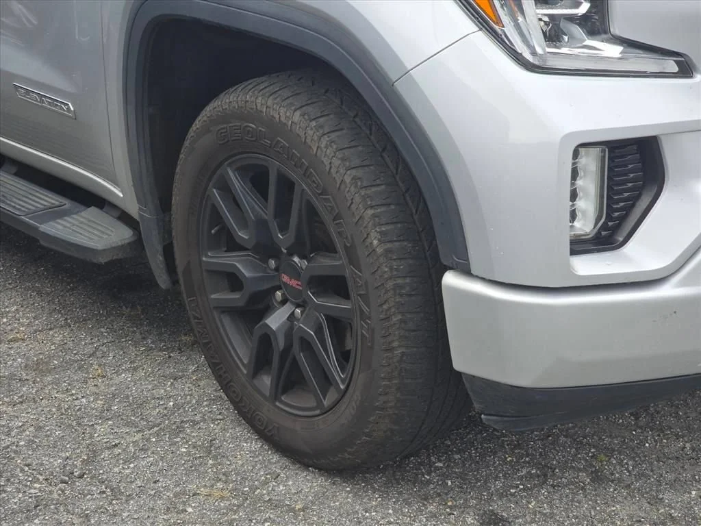 Used 2021 QUICKSILVER METALLIC GMC Elevation image 17