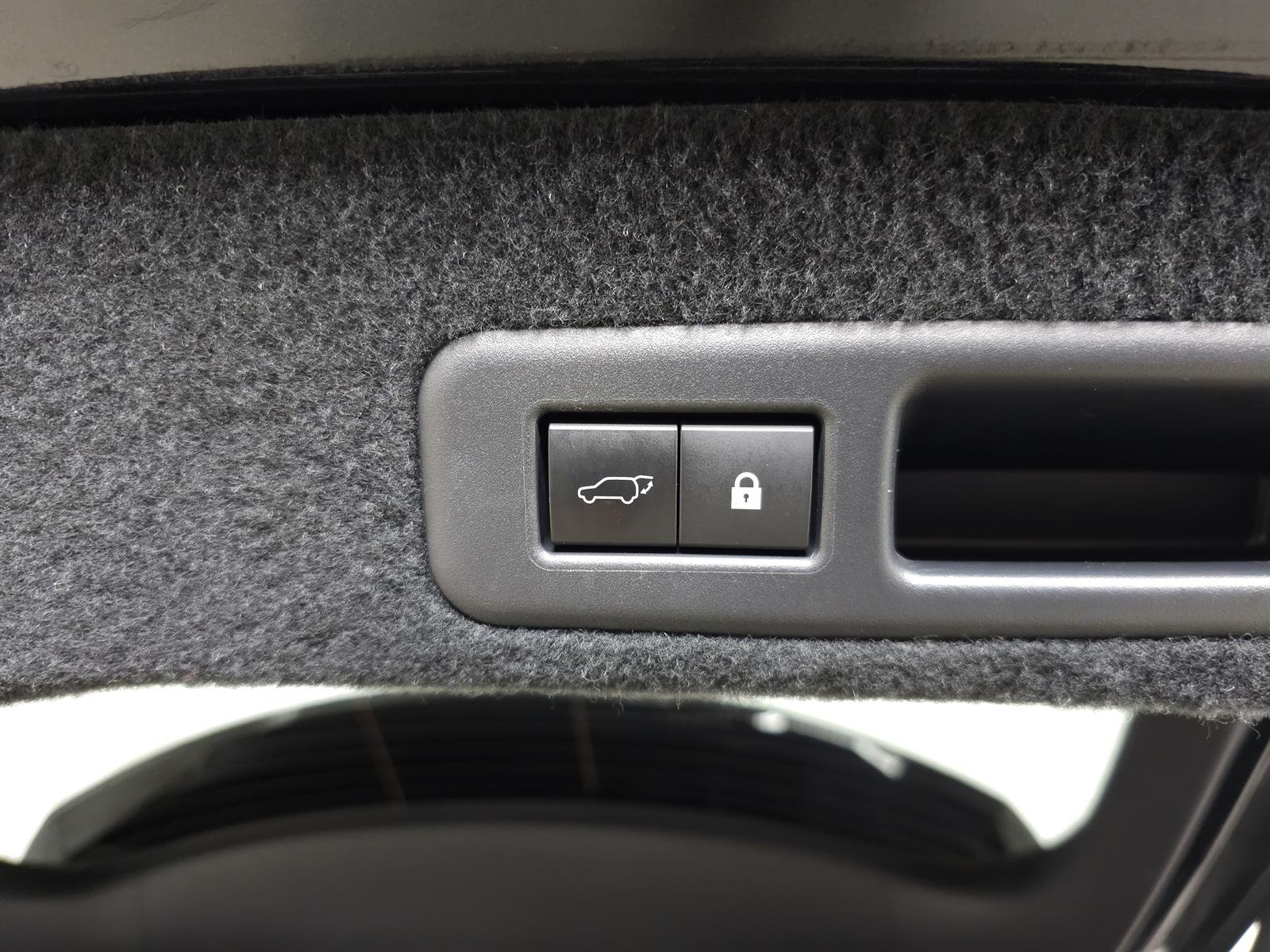 Used 2021 Black Lexus F SPORT Handling image 8
