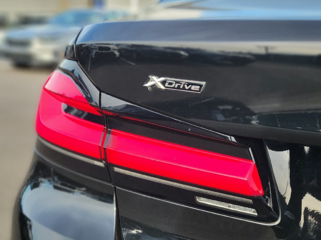 Used 2023 Black BMW 530i xDrive image 11