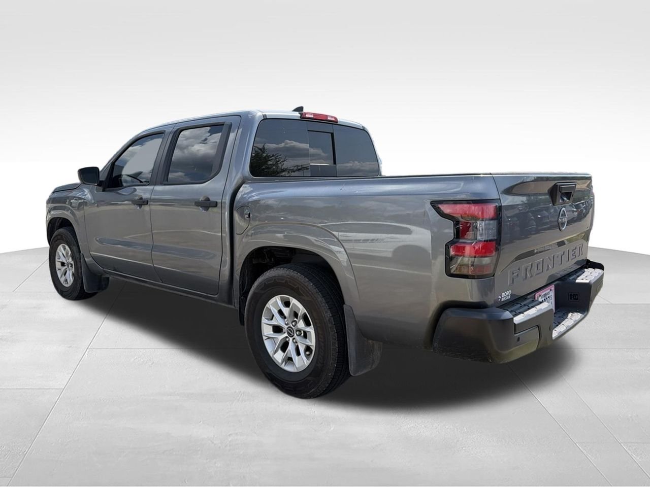 Used 2026 Gray Nissan S image 5