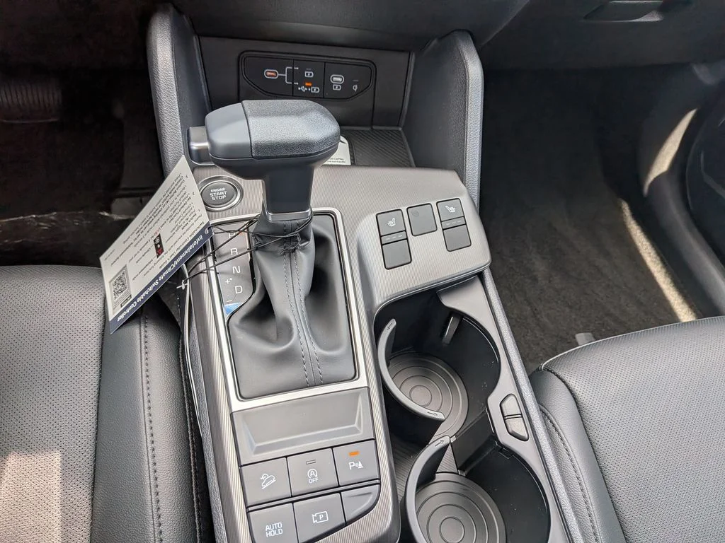 New 2026 White Pearl Kia EX image 45