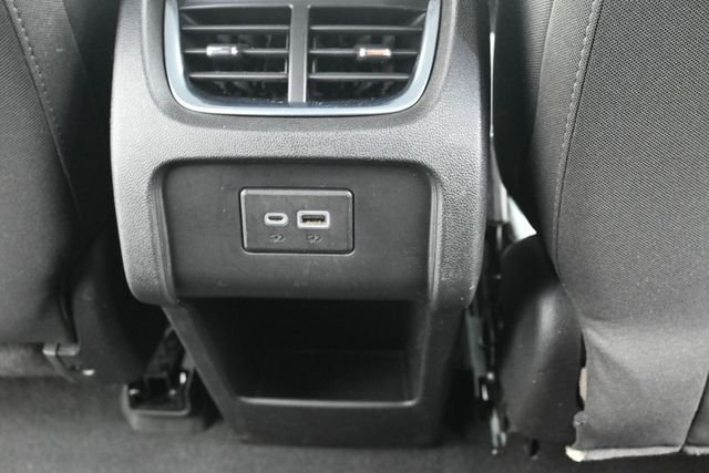 Used 2022 Summit White Chevrolet LT image 33