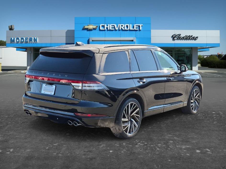 Used 2025 Infinite Black Metallic Clearcoat Lincoln Black Label image 5