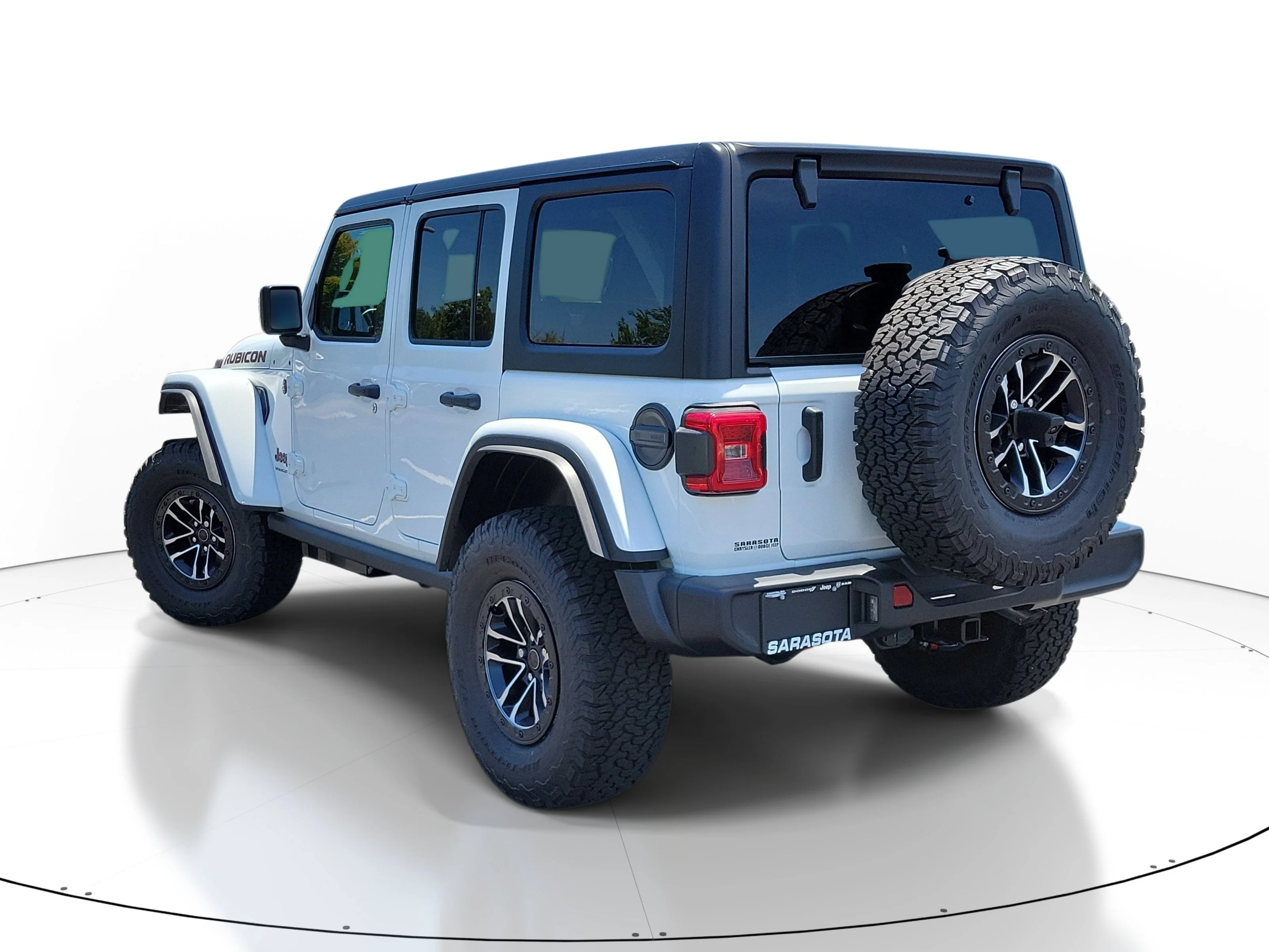 New 2026 Bright White Clearcoat Jeep Rubicon image 4