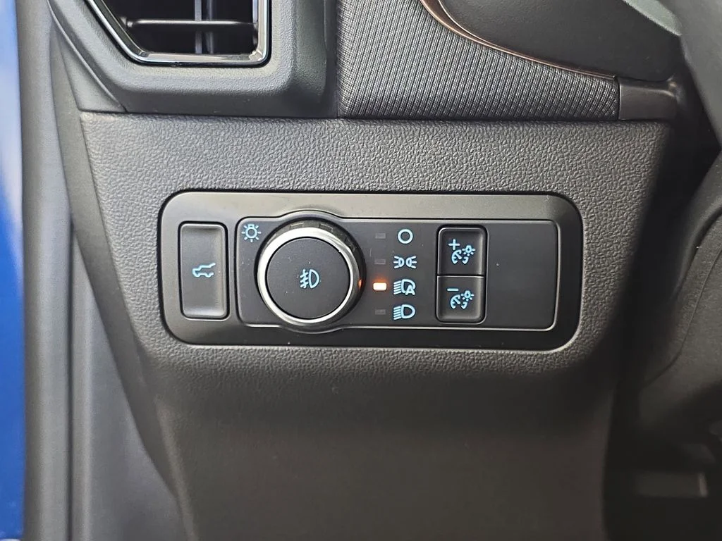 Certified Used 2023 Atlas Blue Metallic Ford Outer Banks image 23